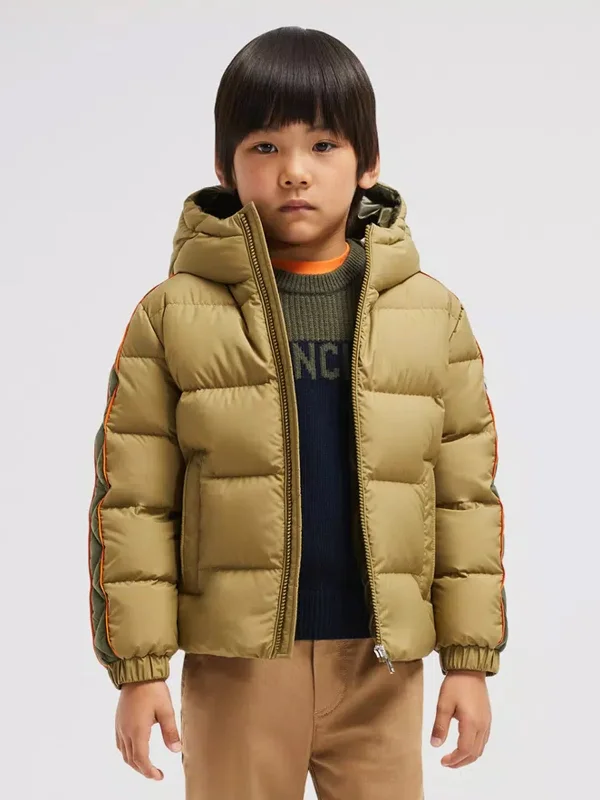 Casual Comfort Moncler Enfant Boys Down Padded Benton Jacket in Green