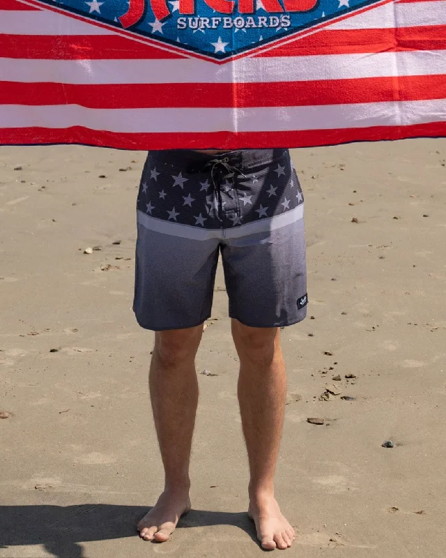 Hooded design Pride 18.5" Boardshorts