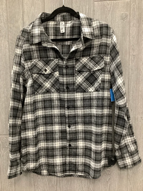 Loose Fit Top Long Sleeve By Clothes Mentor In Plaid Pattern, Size: M