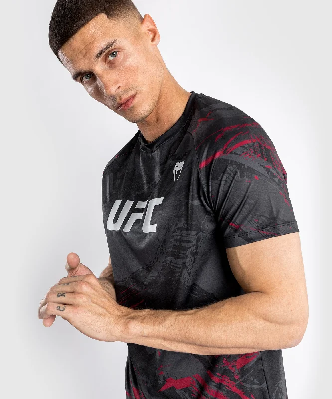 All-Day Style UFC Venum Authentic Fight Week 2.0 Men's Dry Tech T-shirt - Black