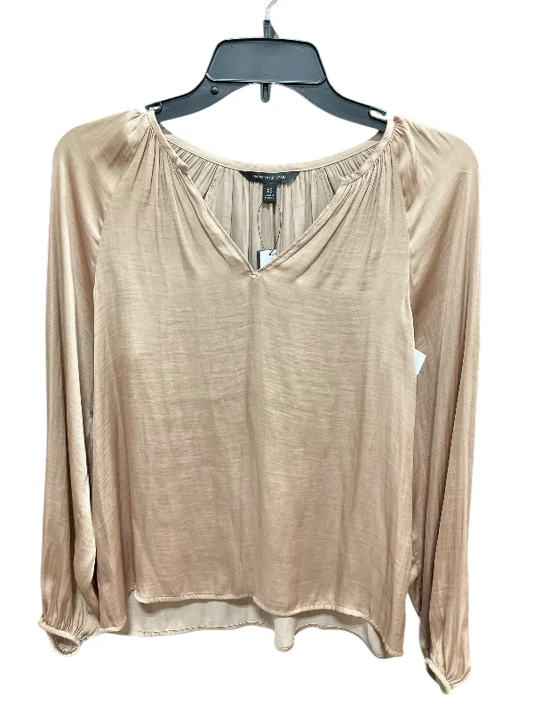 Casual And Comfortable Top Long Sleeve By Banana Republic In Tan, Size: Xs
