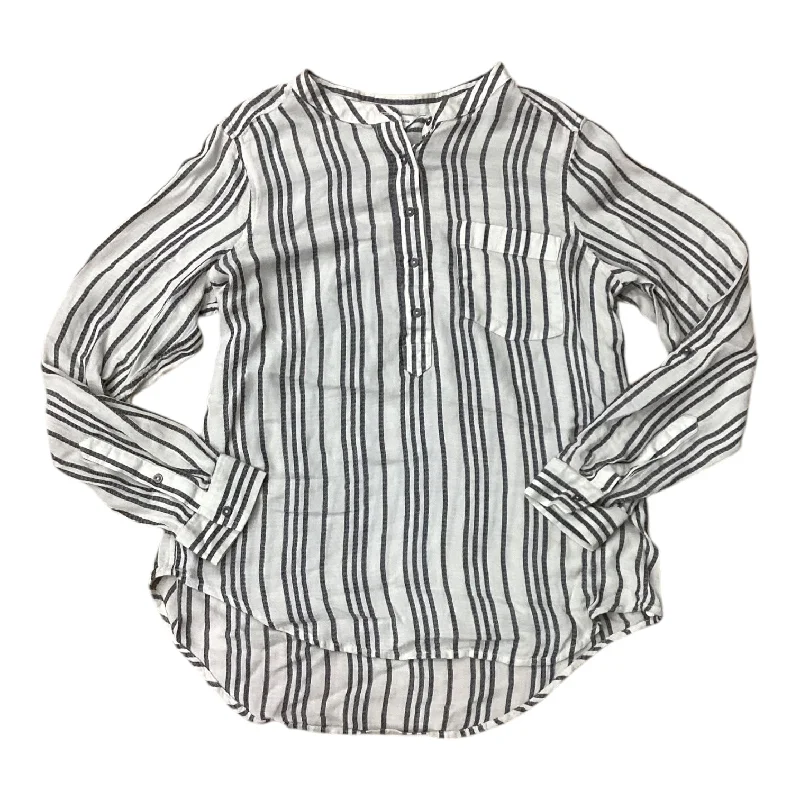 Cute Style Top Long Sleeve By Lucky Brand In Grey, Size: M
