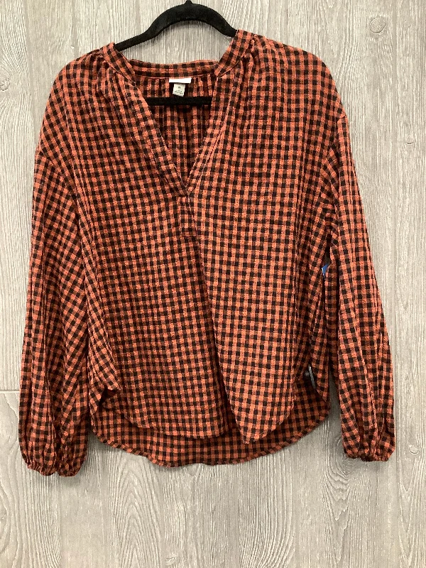 Outdoor Trend Top Long Sleeve By A New Day In Plaid Pattern, Size: M