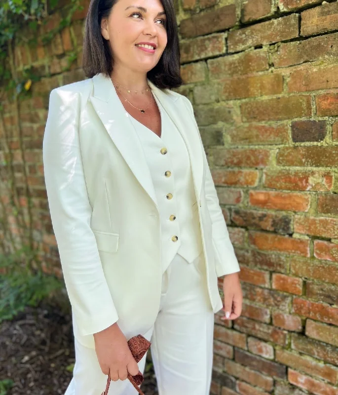 Effortless Style Ivory Tailored Blazer