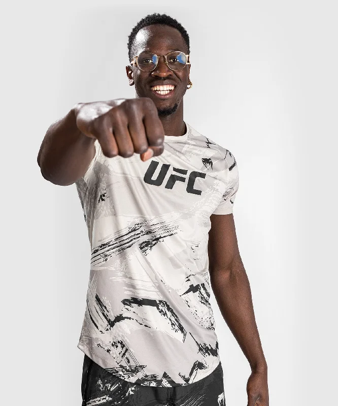 Easy Chic Wear UFC Venum Authentic Fight Week 2.0 Men's Dry Tech T-shirt - Sand