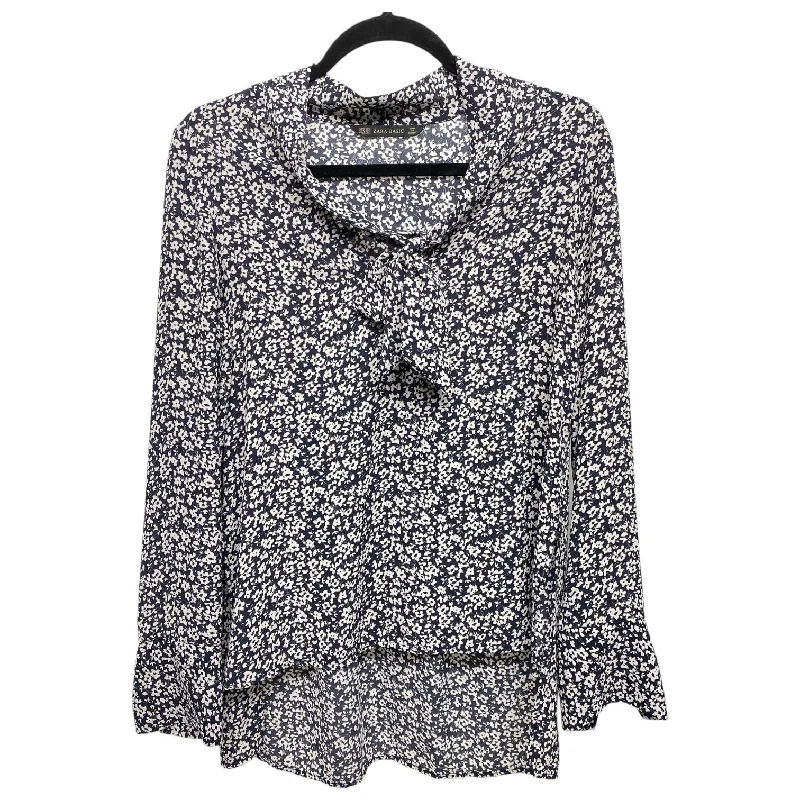 Modern Comfort Top Long Sleeve By Zara In Blue & White, Size: Xs