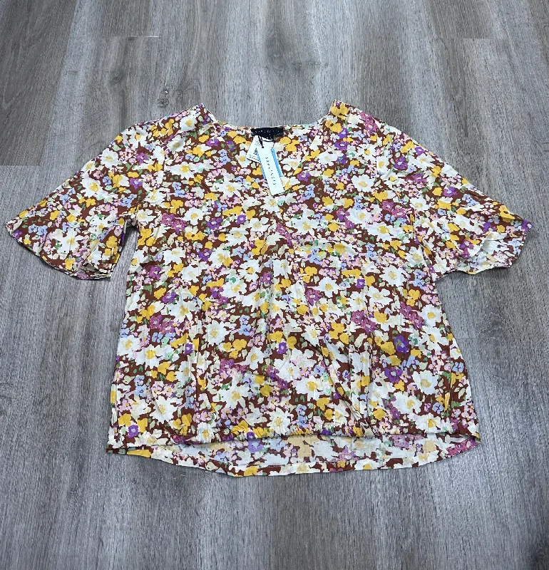 High Street Fashion Top 3/4 Sleeve By Sanctuary In Floral Print, Size: M