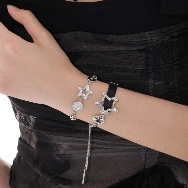 Free Design Women's Punk Diamante Star Bracelet